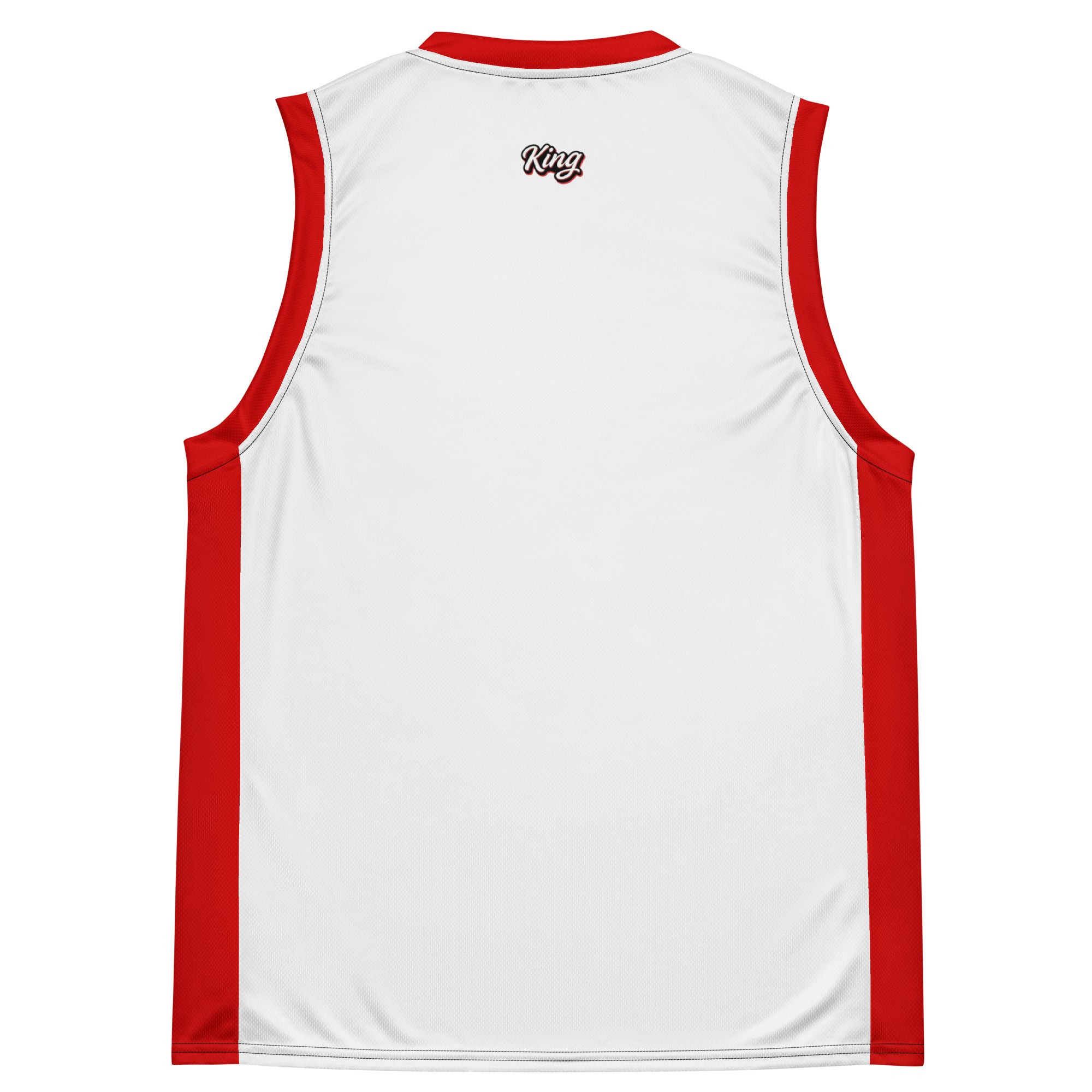 Weißes Basketball-Shirt mit roten Seitenstreifen und roten Kragen. Auf der Brust steht in weißer Schrift mit rotem Schatten und schwarzem Rand das Wort "King".