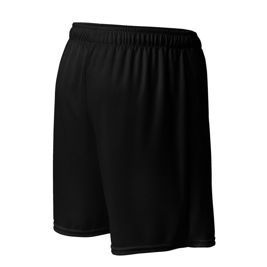 Schwarze Mesh-Sportshorts mit elastischem Bund. Am unteren rechten Bein steht in weißer Schrift mit rotem Schatten und schwarzem Rand das Wort "King".