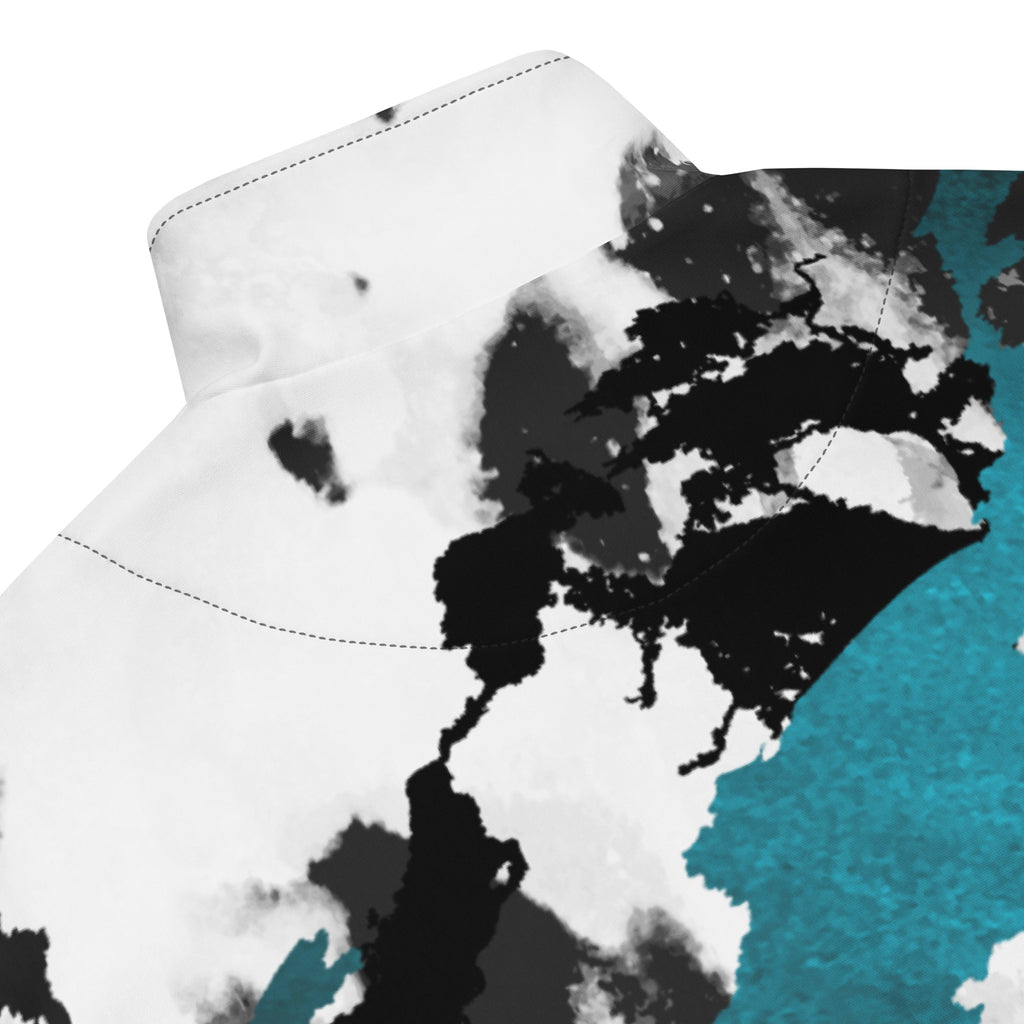 Herren-Trainingsjacke mit einem Inkstorm Muster in Schwarz, Grau, Türkis und Weiß. Die Jacke hat einen Stehkragen und einen durchgehenden Reißverschluss.