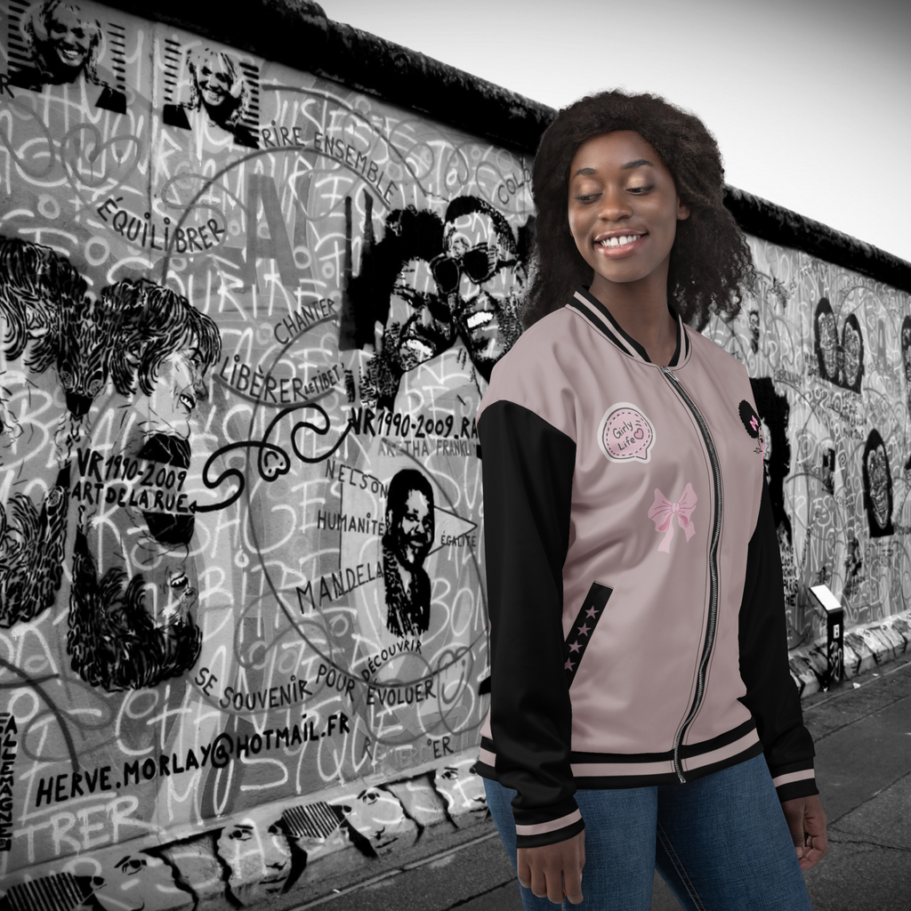 College Bomber Jacke "Bubble Girl seitliche Ansicht. By Just a Girl.