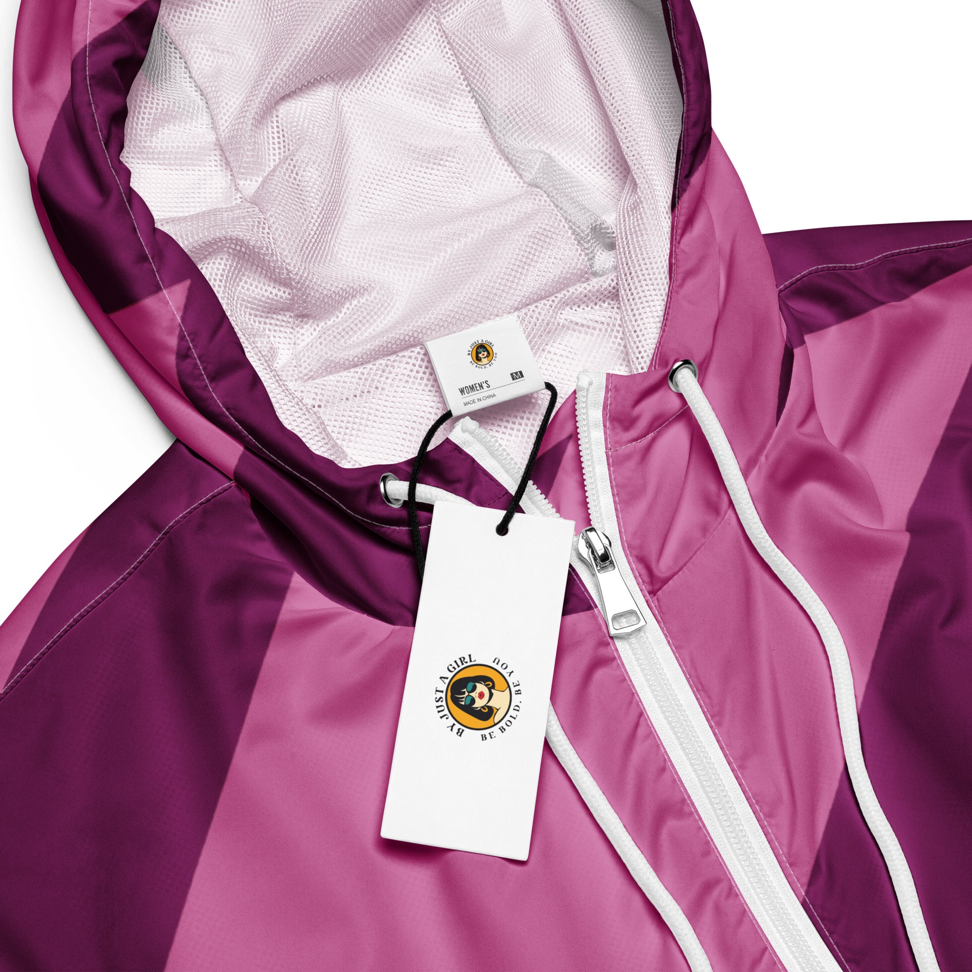 Cropped Windbreaker im  Blockstreifen Design in warmen  Beere und Bordeaux. Femininer Streetstyle mit weicher Kraft, designed by,  By Just a Girl.