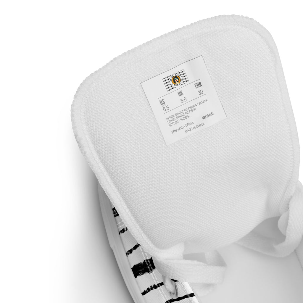 High Top Canvas Modern Lines Schuhzungen Innenansicht mit Grössenangaben sowie sicht auf das Logo. By Just a Girl.