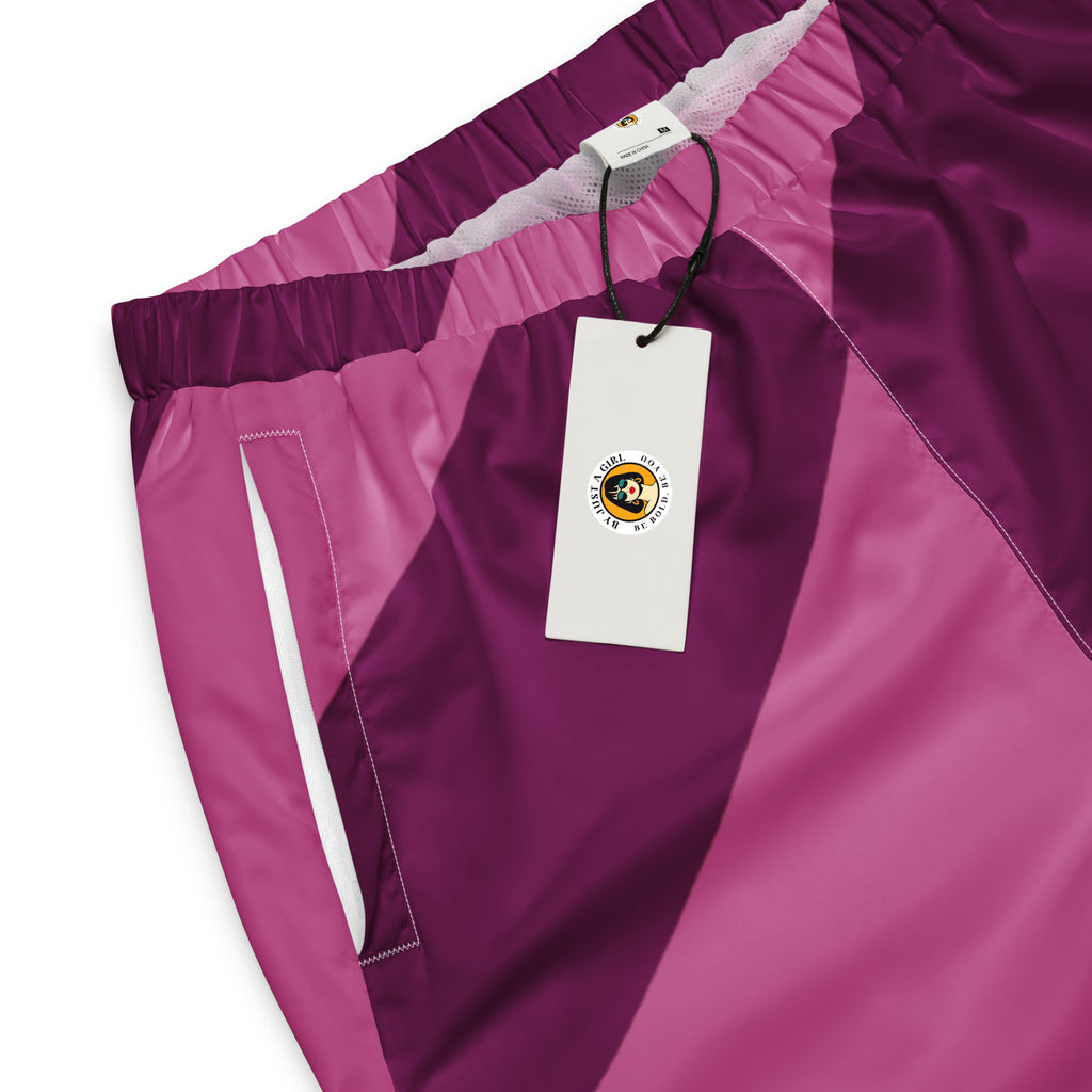 Damen Trainingshose im  Blockstreifen Design in warmen  Beere und Bordeaux. Femininer Streetstyle mit weicher Kraft, designed by,  By Just a Girl.