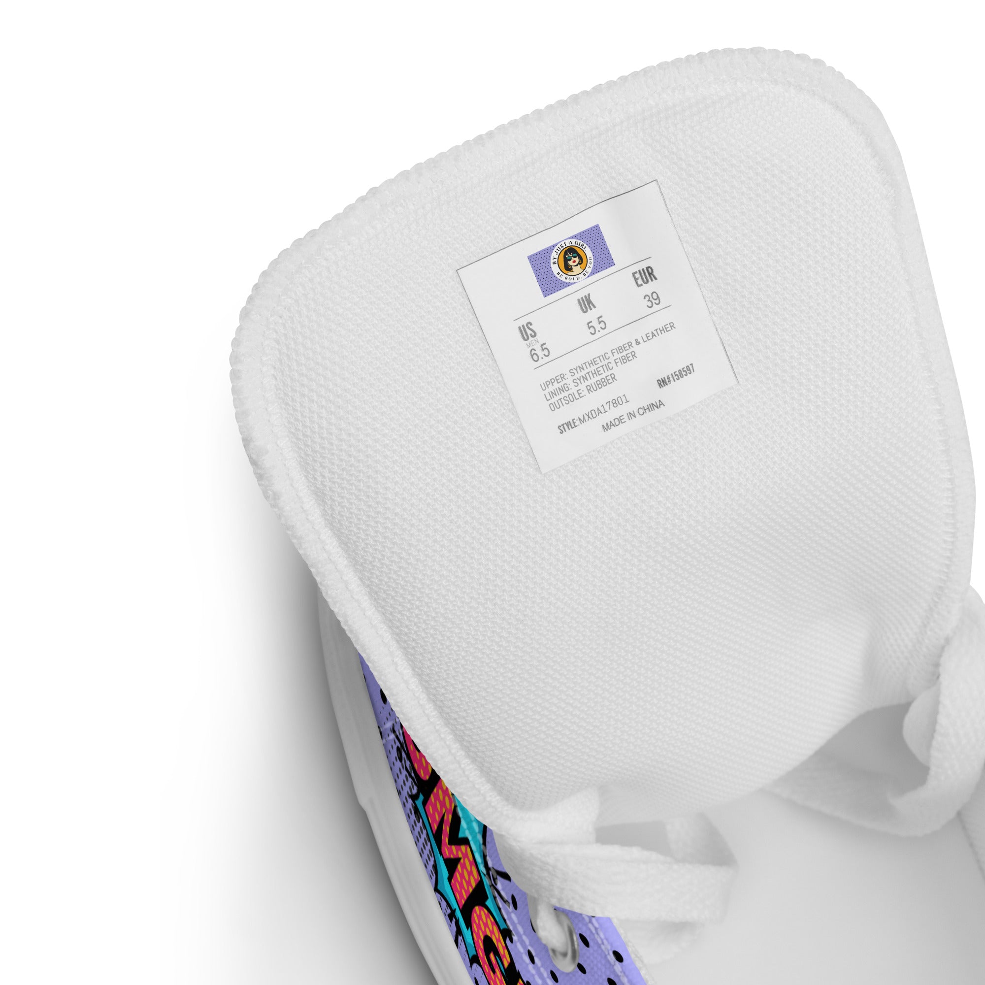 Schuhzungen Ansicht der High Top Canvas auf die Grössenangaben mit Logo. By Just a Girl.