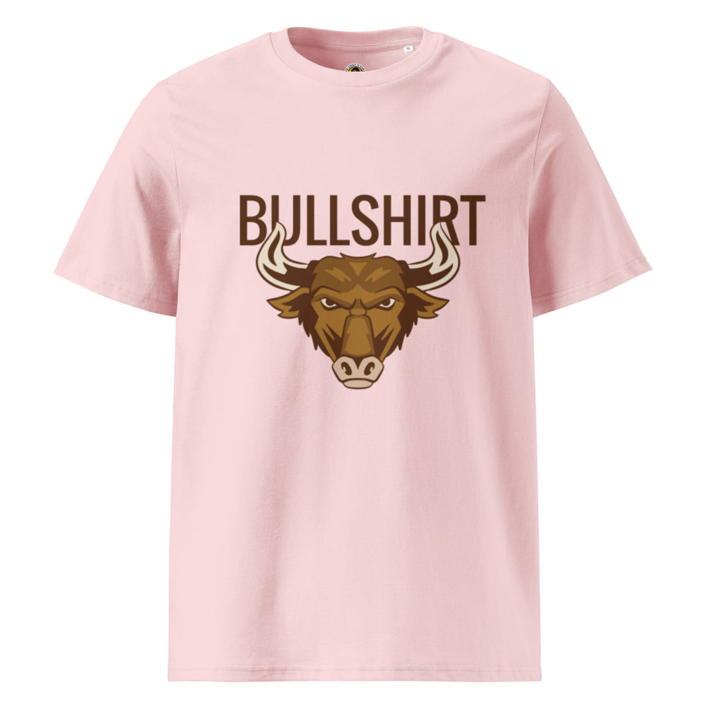 
Ein cotton pink farbenes T-Shirt mit dem Aufdruck des Wortspiels "BULLSHIRT" in brauner Schrift. Darunter befindet sich der stilisierte Kopf eines grimmig dreinblickenden braunen Bullen.